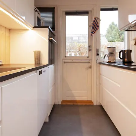 Cozy With Fireplace - By Traum Ferienhaus