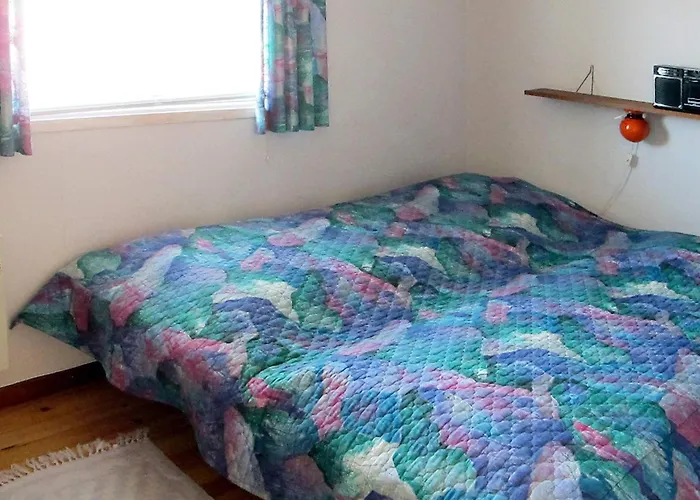 Cozy With Fireplace - By Traum *